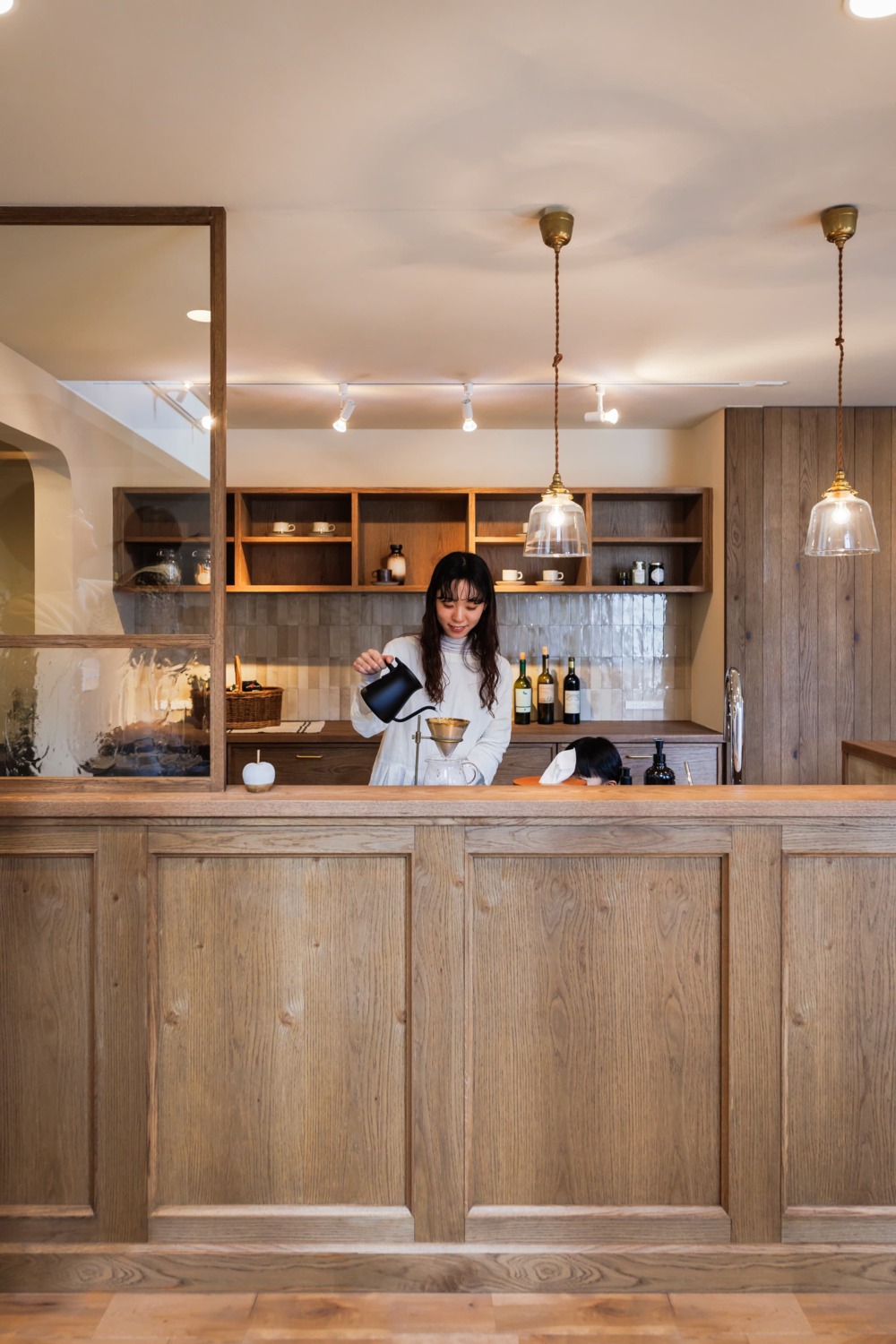 アンティークが溶け込む家