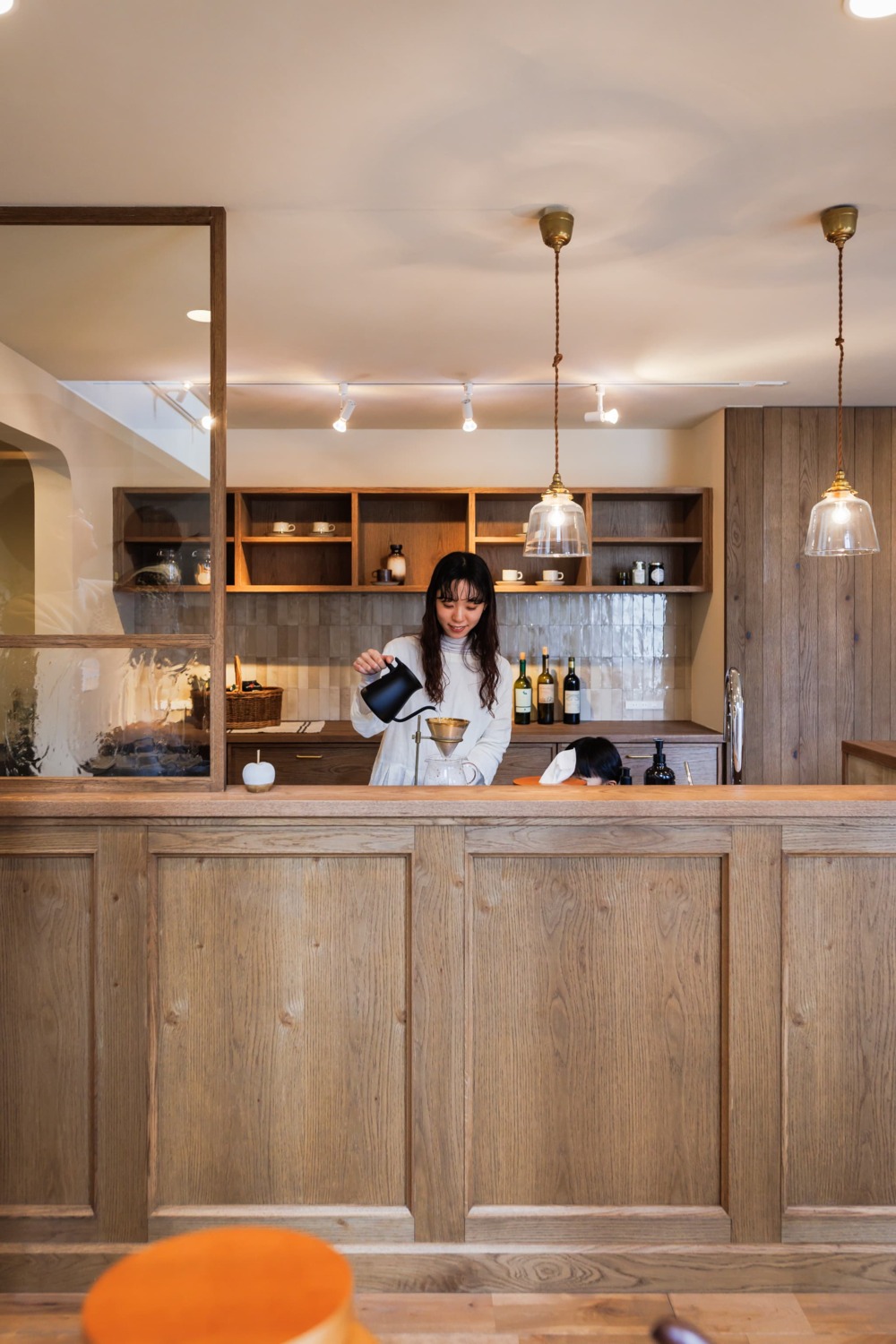 アンティークが溶け込む家