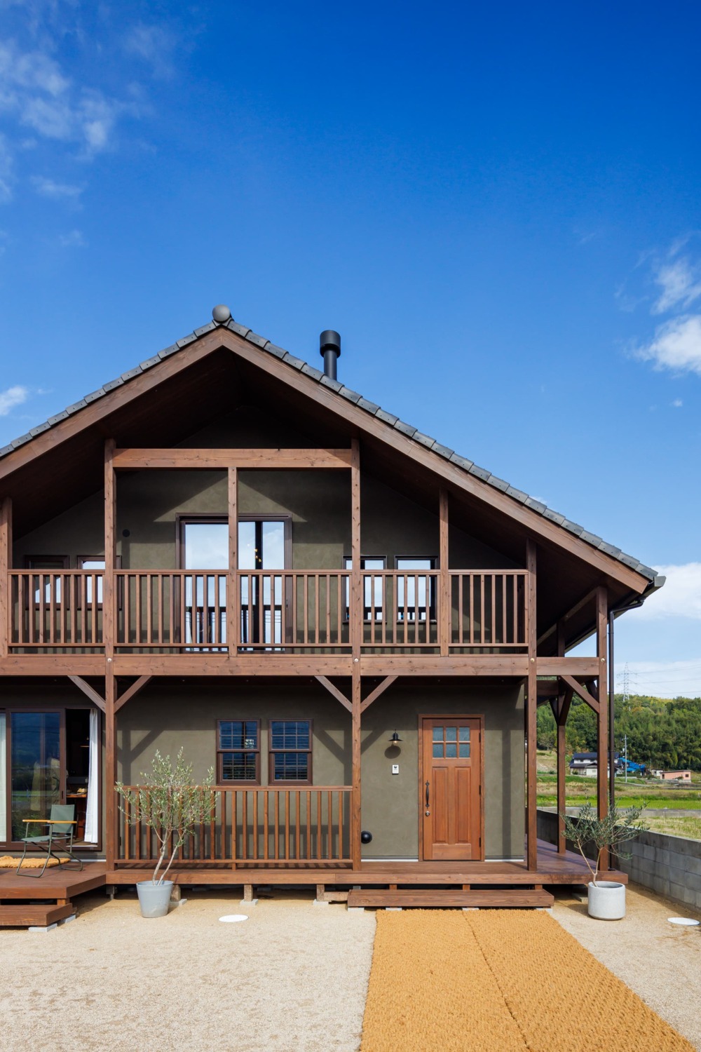 薪ストーブのあるアンティークコテージ