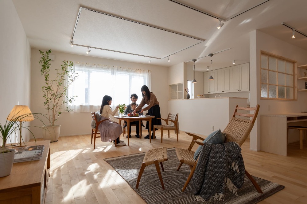 丁寧に暮らすホワイトインテリアの家